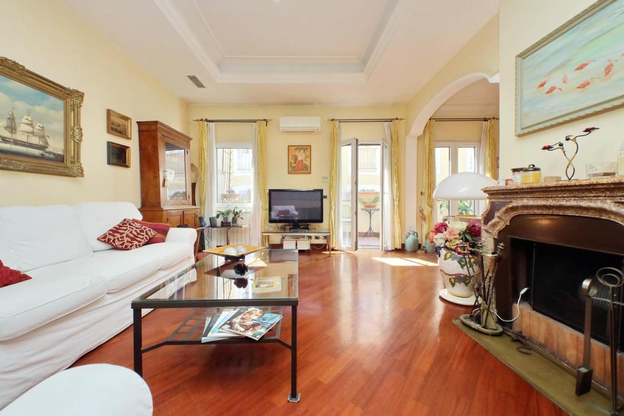 4Bnb - Luxury Trevi Apartment W Terrace Rome Luaran gambar
